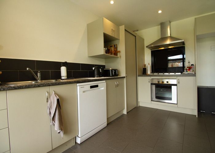  at 2 Little Oaks Drive, Yaldhurst , Christchurch City, Canterbury