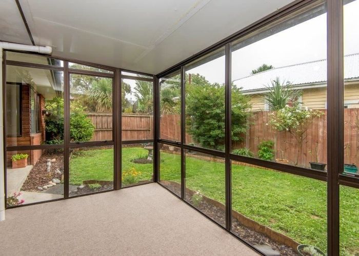  at 2/35 Division Street, Riccarton, Christchurch City, Canterbury
