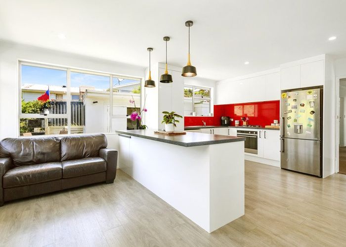  at 17 Nassau Avenue, Grenada North, Wellington