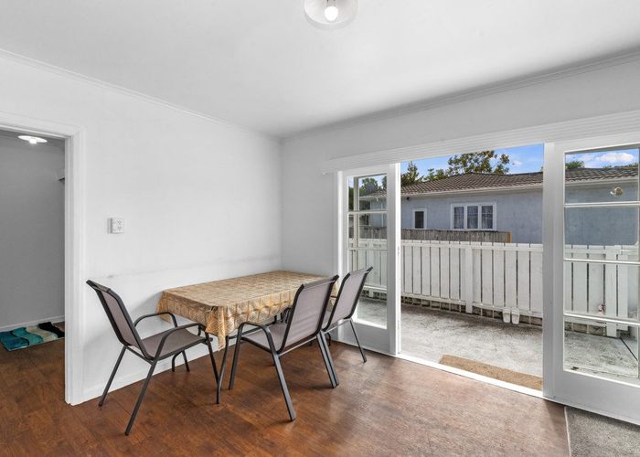  at 126 Universal Drive, Henderson, Waitakere City, Auckland
