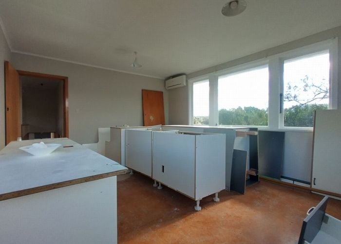  at 33 Castor Crescent, Cannons Creek, Porirua, Wellington