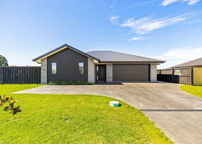  at 23 Greig Crescent, Amberley, Amberley