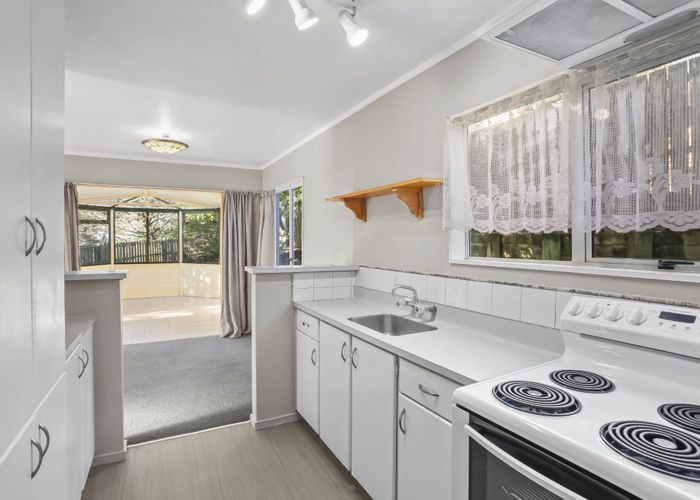  at 22/24 Eastglen Road, Glen Eden, Waitakere City, Auckland