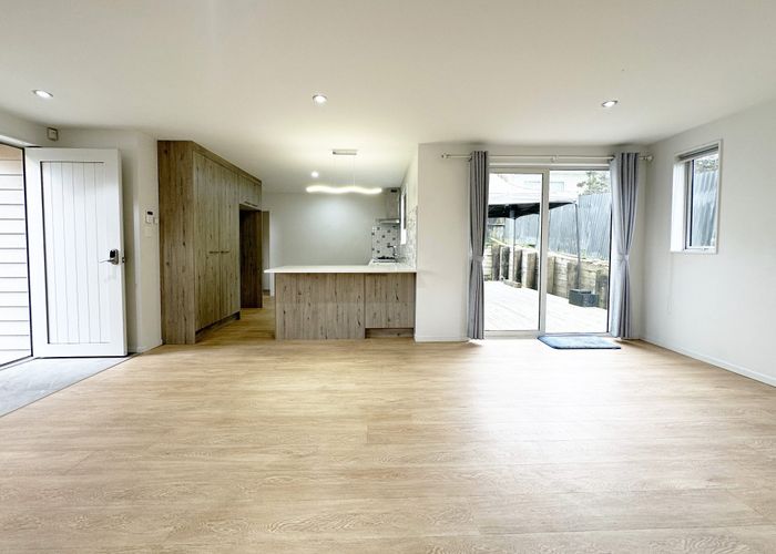  at 24B Fickling ave, Hillsborough, Auckland City, Auckland