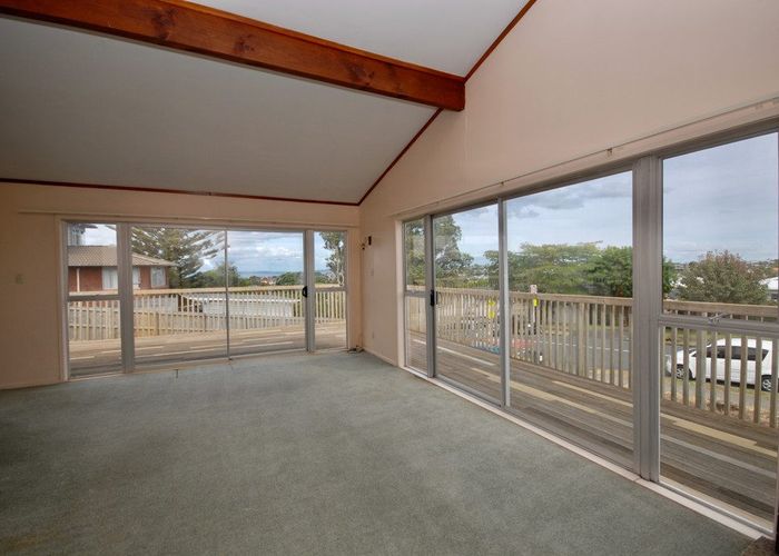  at 785 East Coast Road, Northcross, North Shore City, Auckland