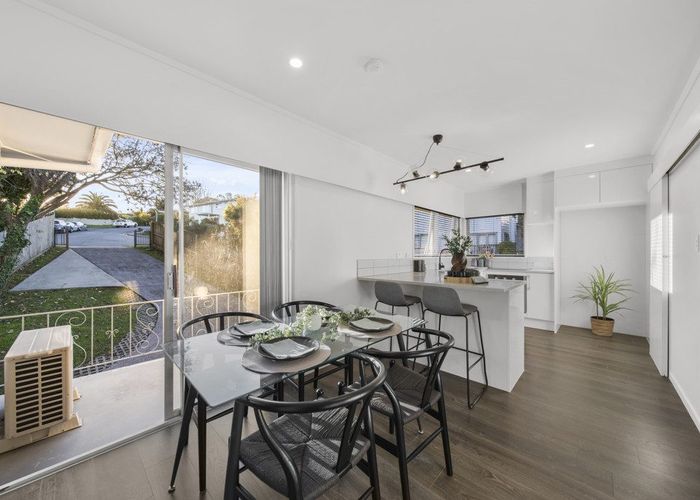  at 53 Cyclarama Crescent, Massey, Waitakere City, Auckland