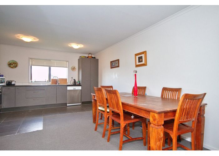  at 190/172 McLeod Road, Te Atatu South, Waitakere City, Auckland
