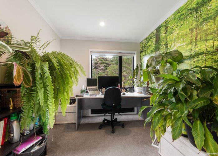  at 8 Kauri Amber Road, Westgate, Waitakere City, Auckland