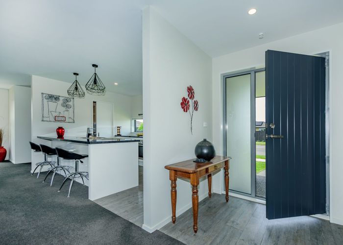  at 37 Eastfield Drive, Lincoln, Lincoln