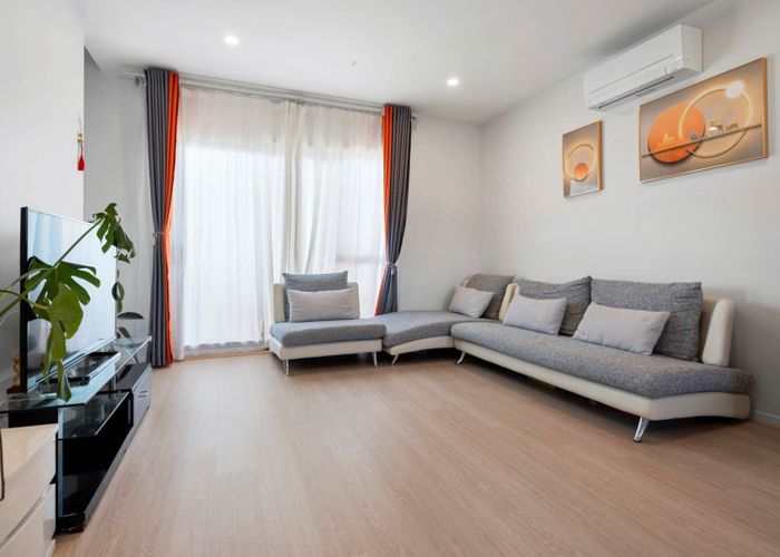  at 4/128 Onewa Road, Northcote, North Shore City, Auckland