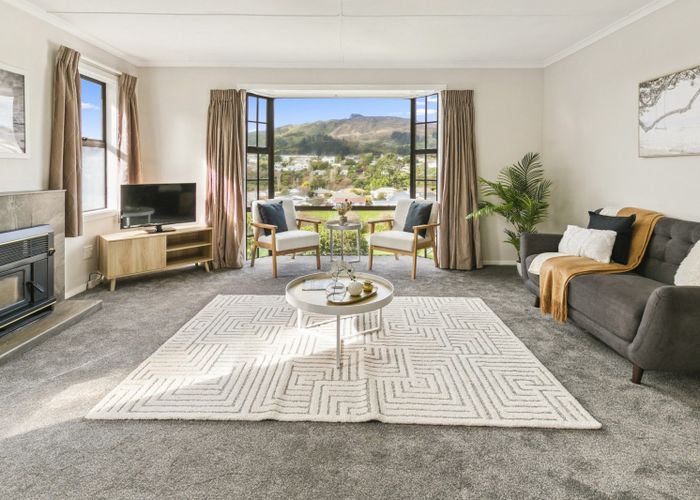  at 365 Main Road, Tawa, Wellington
