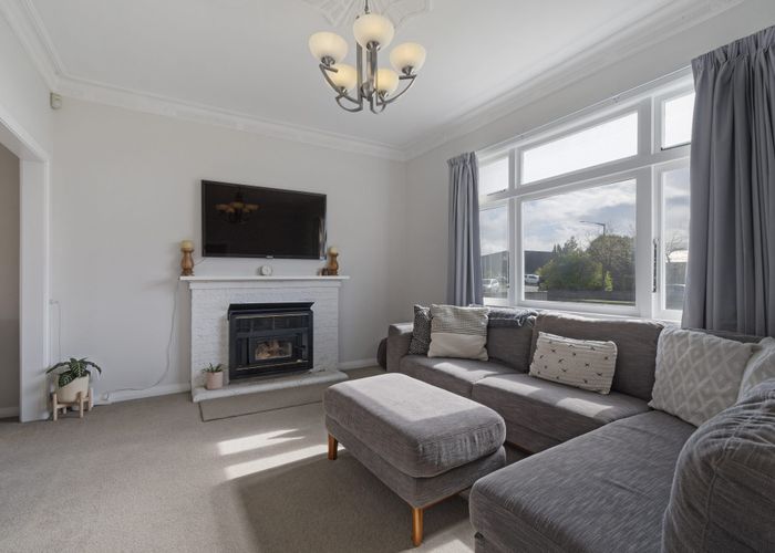  at 6 Wood Street, Takaro, Palmerston North