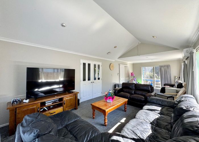  at 12 Mellefont Close, Dannemora, Manukau City, Auckland