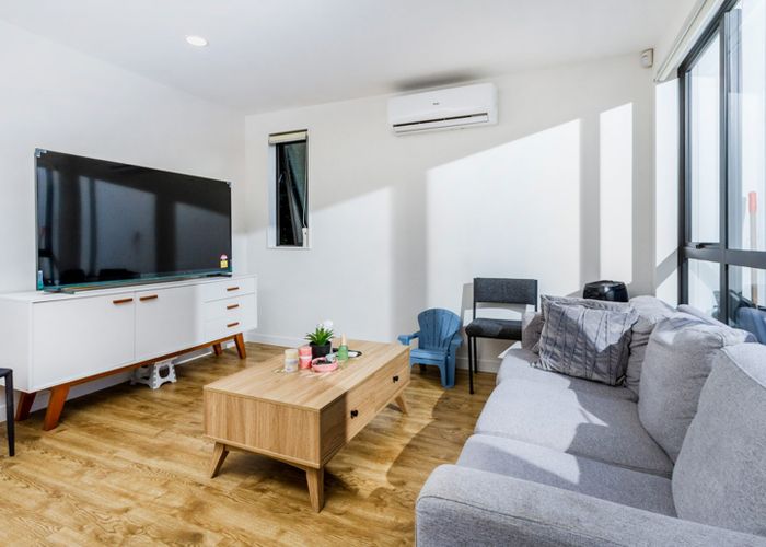  at 122C Lancaster Road, Beach Haven, North Shore City, Auckland