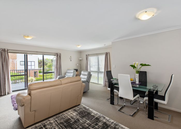  at 60/172 Mcleod Road, Te Atatu South, Auckland