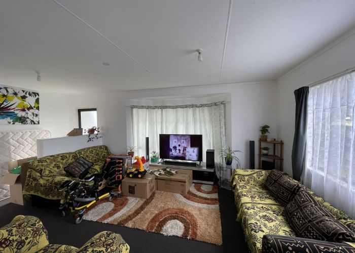  at 19 Dungarvon Place, Clendon Park, Auckland
