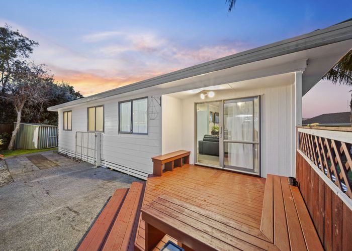  at 2/8 Martha Lane, Weymouth, Manukau City, Auckland