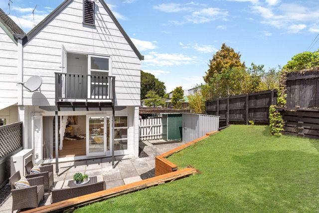  at 1/6 Griffen Park Road, Mount Roskill, Auckland