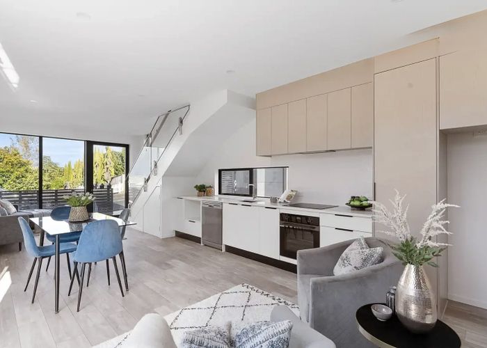  at 14D Andrew Road, Howick, Manukau City, Auckland