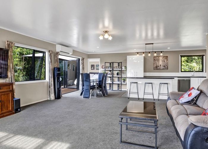  at 6 Moana Crescent, Blagdon, New Plymouth, Taranaki
