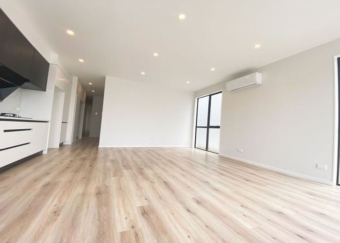  at 15 Biokovo Street, Massey, Waitakere City, Auckland