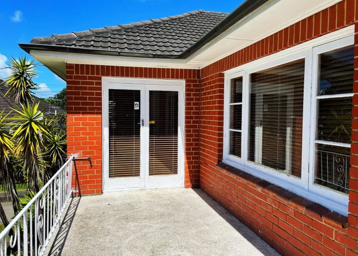  at 223 Lake Road, Belmont, North Shore City, Auckland