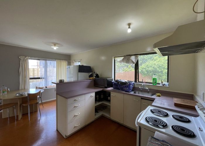  at 2/19A Linden Street, Mount Roskill, Auckland City, Auckland
