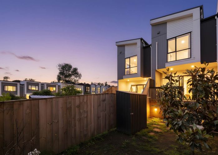  at 23  Morihana Close, Glen Eden, Waitakere City, Auckland