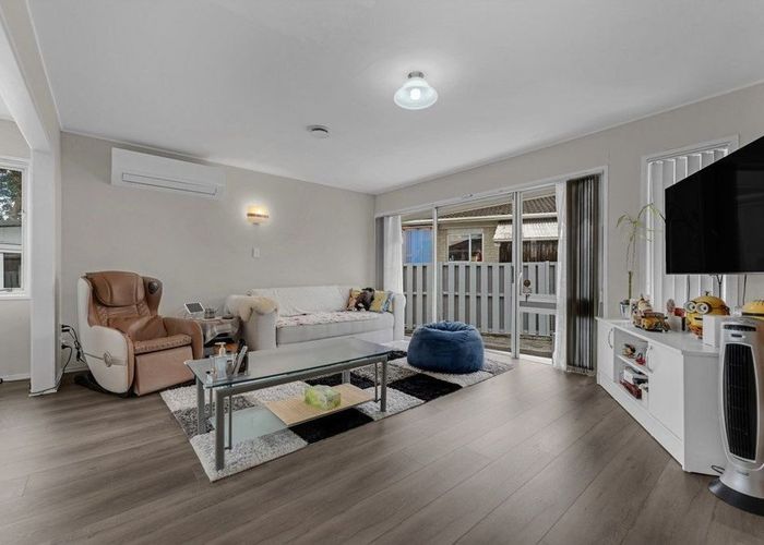  at 12 Suwyn Place, Weymouth, Auckland