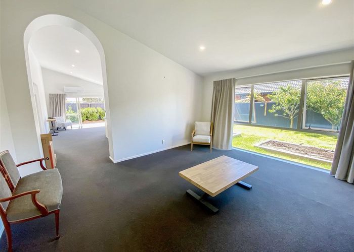  at 73 Aston Drive, Waimairi Beach, Christchurch City, Canterbury