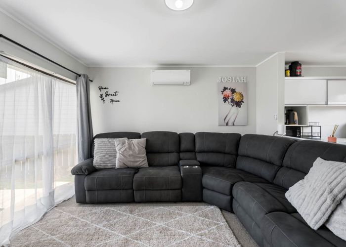  at 2/114 Finlayson Avenue, Clendon Park, Manukau City, Auckland