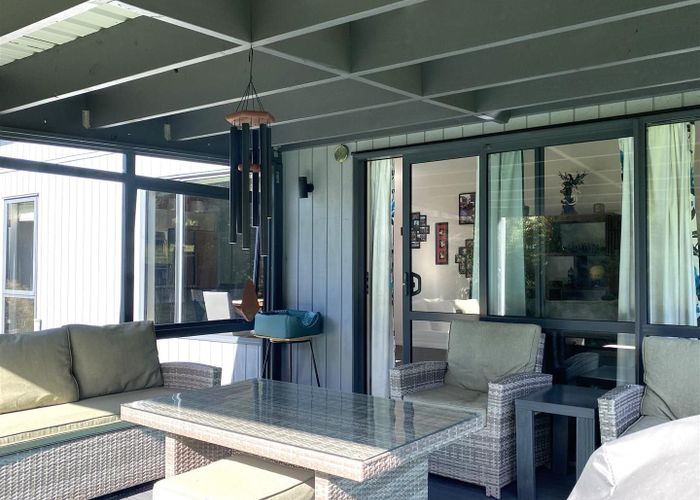  at 8 Jackson Place, Hokitika