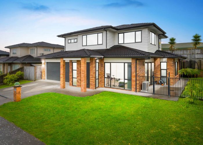 at 18 Midhurst Avenue, Henderson, Auckland