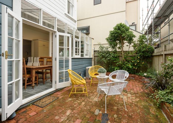  at 132 Tinakori Road, Thorndon, Wellington, Wellington