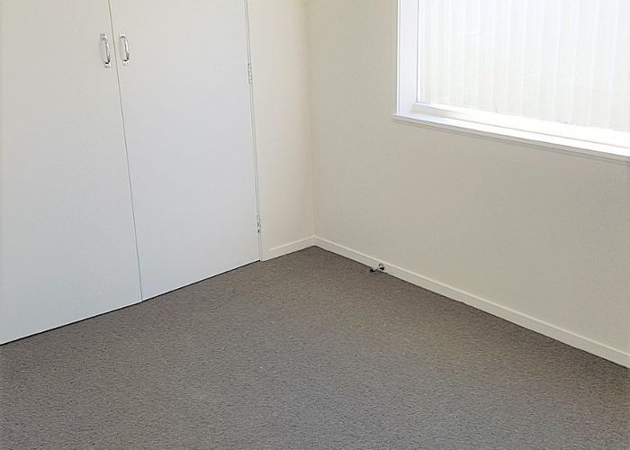  at 19B Domain Road, Glenfield, North Shore City, Auckland