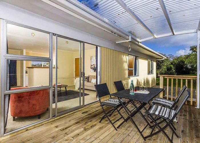  at 2/192 Glamorgan Drive, Torbay, Auckland