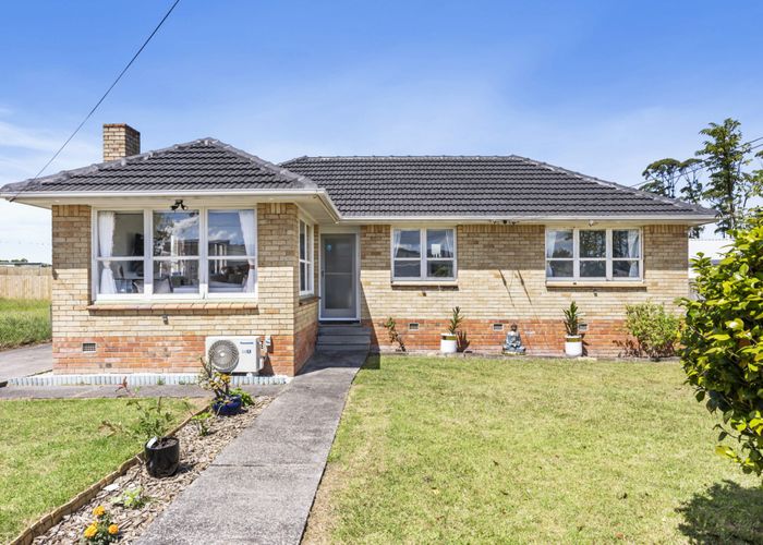  at 25 Dale Crescent, Pakuranga, Auckland
