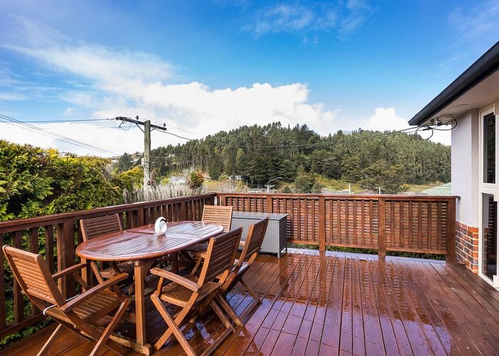  at 27 Brockville Road, Glenross, Dunedin