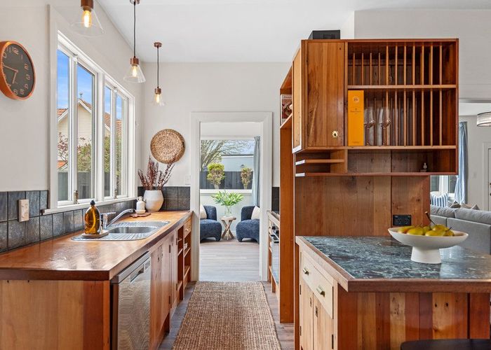  at 49 Holmwood Road, Fendalton, Christchurch City, Canterbury