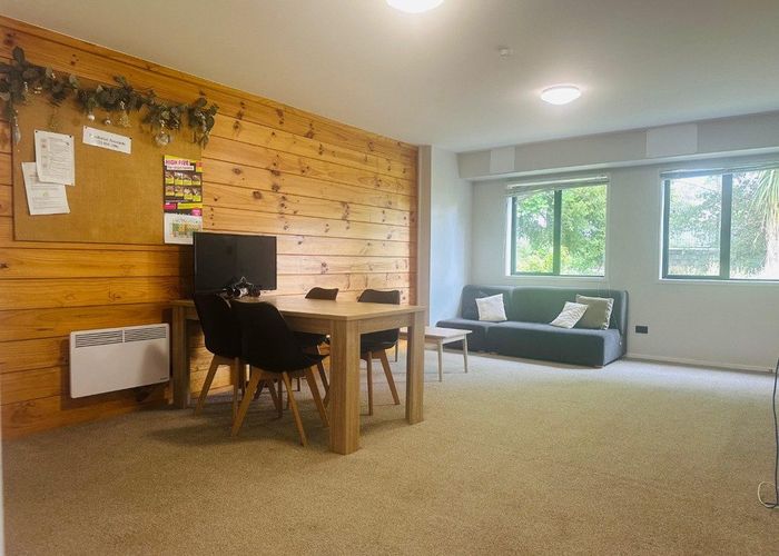  at 4/1510 Great North Road, Waterview, Auckland City, Auckland