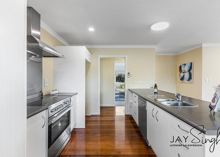  at 33 Monument Road, Papakura