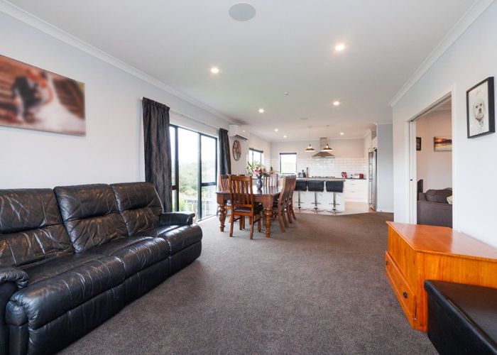  at 1 Vaucluse Heights, Fitzherbert, Palmerston North