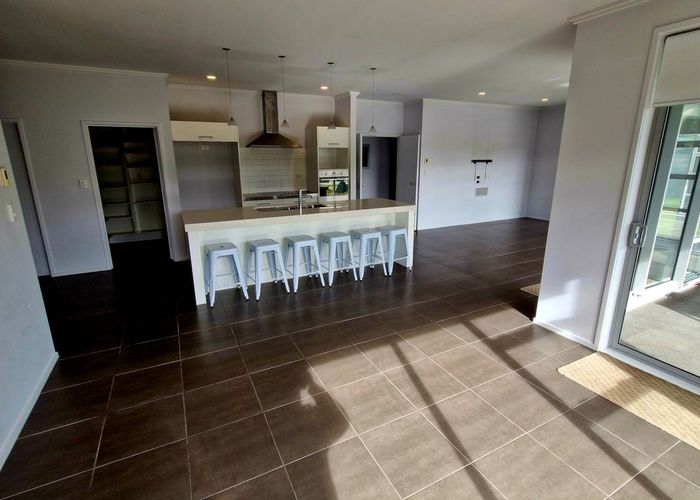  at 8 Marie Avenue, Red Beach, Red Beach
