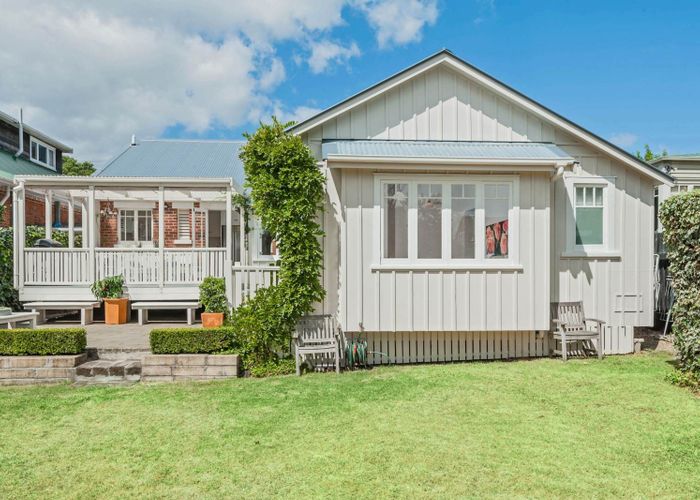  at 6 Thorley Street, Mount Eden, Auckland