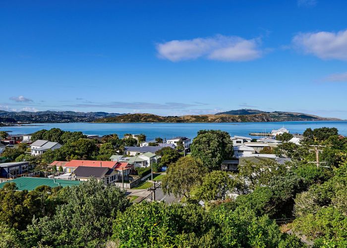  at 2 Gordon Road, Plimmerton, Porirua