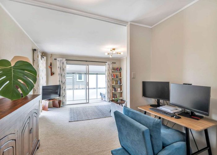  at 2/53 Trafalgar Street, Onehunga, Auckland City, Auckland