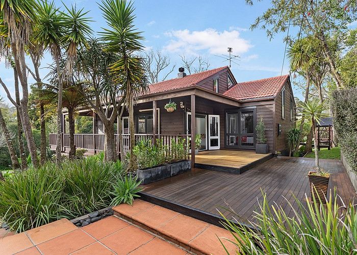  at 520 West Coast Road, Oratia, Auckland