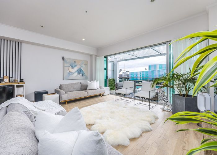 at 2/145 Quay Street, City Centre, Auckland City, Auckland