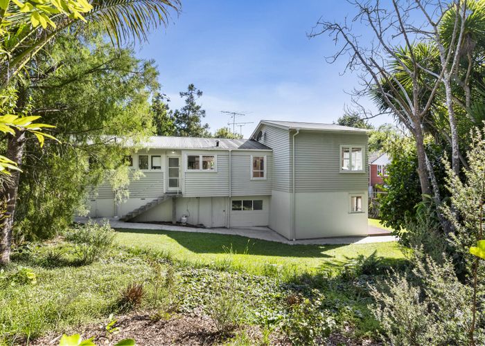  at 184 Golf Road, Titirangi, Auckland