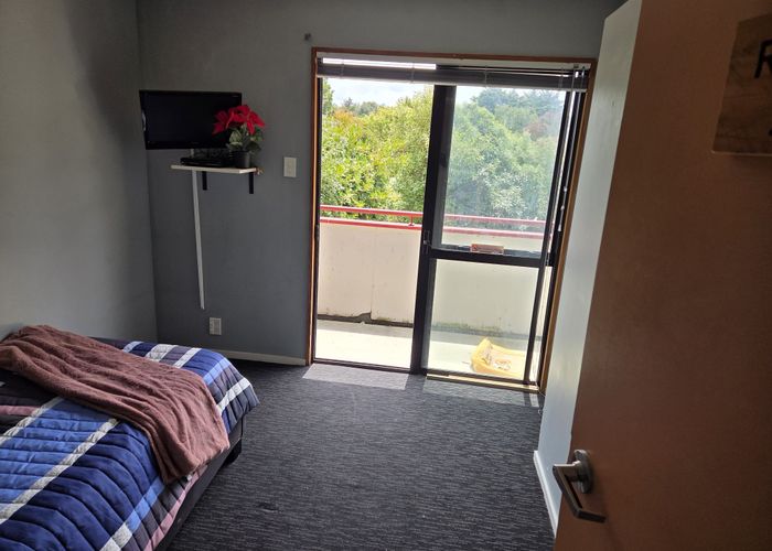  at 518 Linwood Avenue, Woolston, Christchurch City, Canterbury